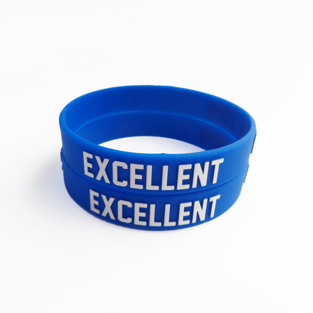 Promosi Logo Tersuai Fesyen Berkualiti Tinggi Lelaki Ukiran Getah Silikon Pesta Acara Gelang Boleh Laras Gelang Tangan