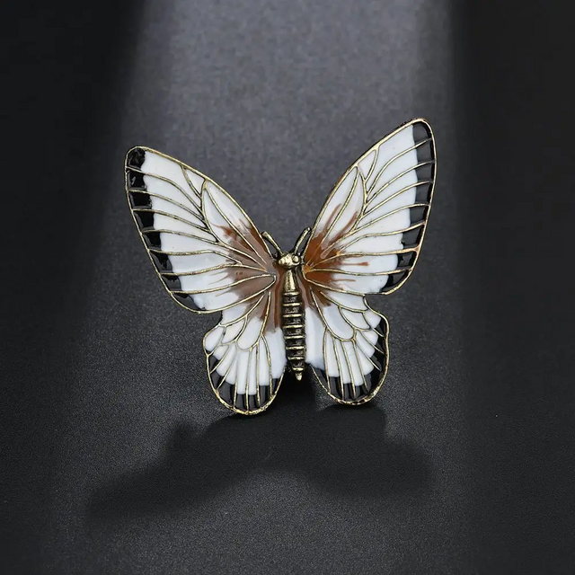 Pin Tersuai Borong Logo Logam Keras Lembut Lapel Butterfly Pin Enamel