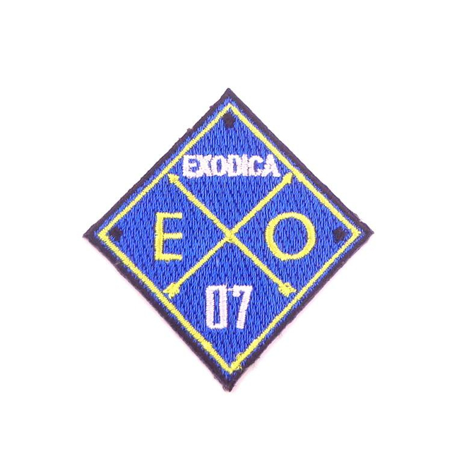 Tampalan Tekan Panas Beruang Bintang Buaya Tersuai Besi Mewah Pada Tampalan Rama-rama