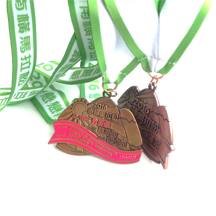 Pingat Anugerah Marathon Emas Tersuai Zink Aloi Pingat Antik Pingat Cenderahati Larian Sukan