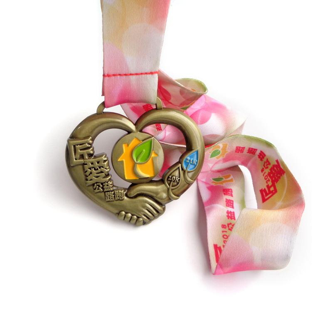 Subang Bunga Logam Tersuai Bingkai Pingat Utama Rakan Terbaik Bintang Heksagon Untuk Seni Mempertahankan Diri Plat Saiz Besar Pingat Swiss