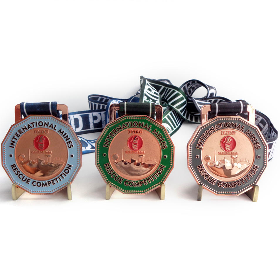 Custom Kami Pemegang Pingat Ajaib Sukan Karate / Bola Sepak / Bola Sepak / Pingat Marathon Dengan Lanyard